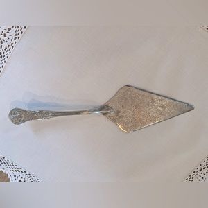 Vintage Inspired Cake Server